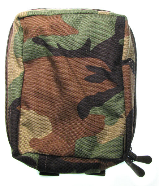 Подсумок под аптечку большой woodland