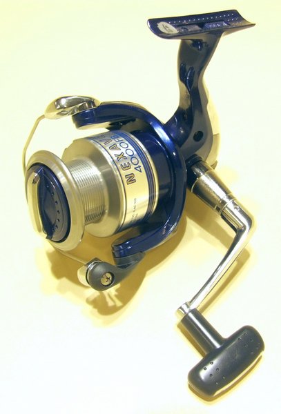 Катушка Shimano NEXAVE 4000 FB